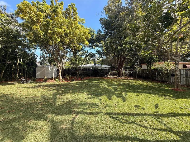 Image 5 of 15 For 6411 63rd Ct