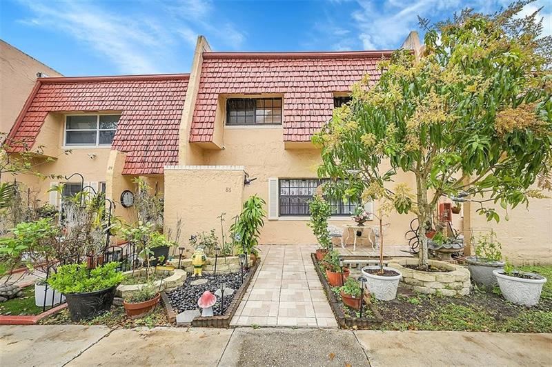 Details for 86 Ann Lee Ln 86, Tamarac, FL 33319