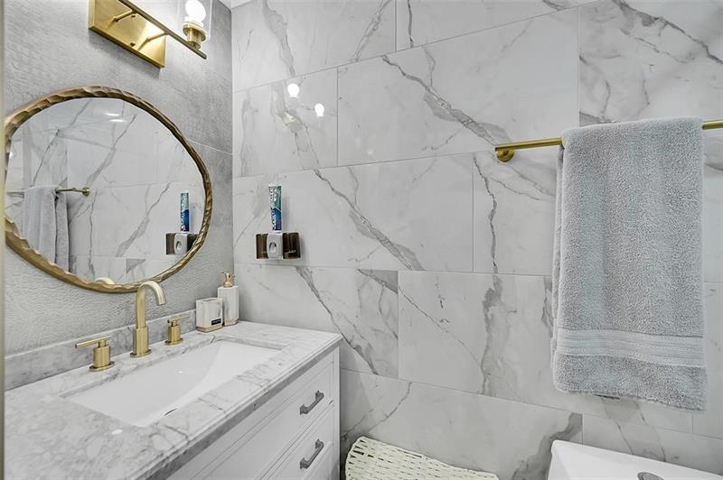 Image 14 of 18 For 86 Ann Lee Ln  86