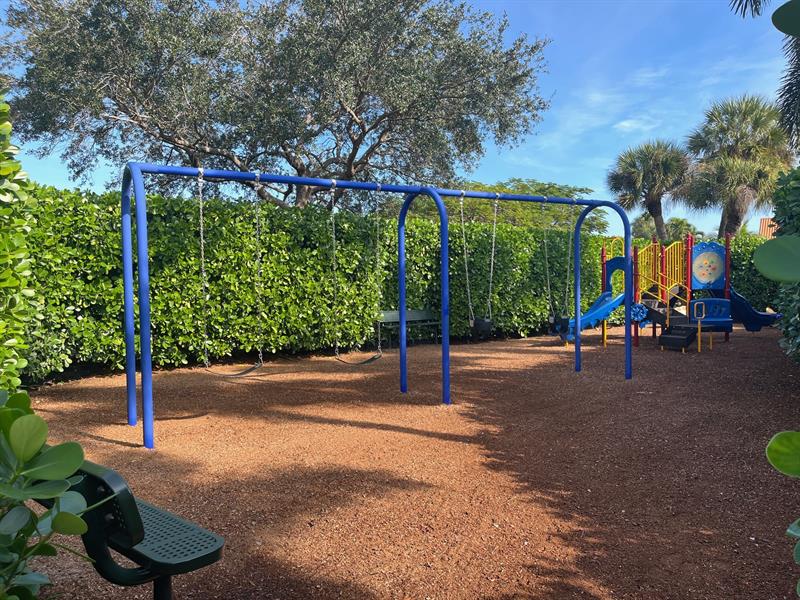 Image 10 of 29 For 2524 La Cristal Cir