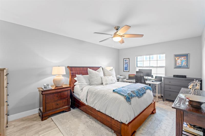 Image 20 of 47 For 160 Cypress Club Dr  604