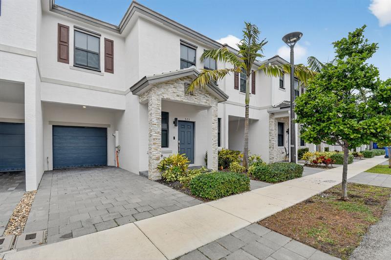 Details for 523 19th Ter, Fort Lauderdale, FL 33312