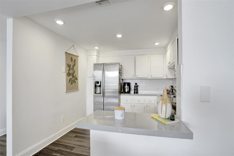 Image 11 of 46 For 13499 Biscayne Blvd 610