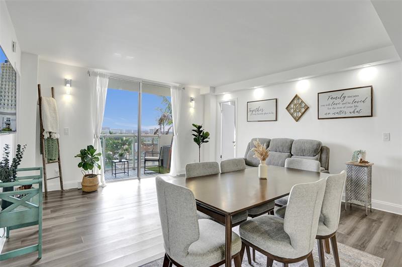 Image 4 of 46 For 13499 Biscayne Blvd 610