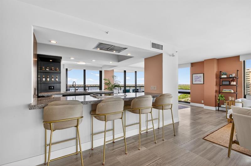 Image 11 of 49 For 5380 Ocean Dr  12j