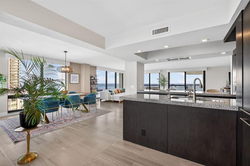 Image 20 of 49 For 5380 Ocean Dr  12j