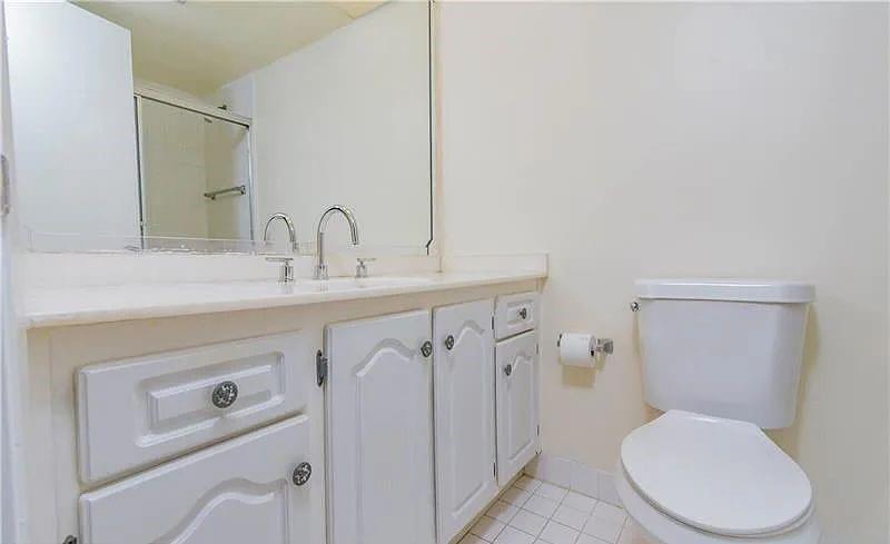 Image 13 of 15 For 1203 Bahama Bnd  A2