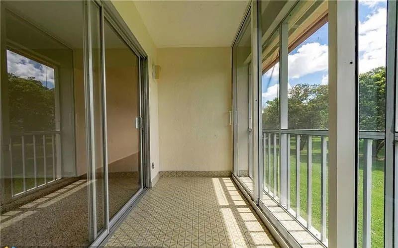 Image 14 of 15 For 1203 Bahama Bnd  A2