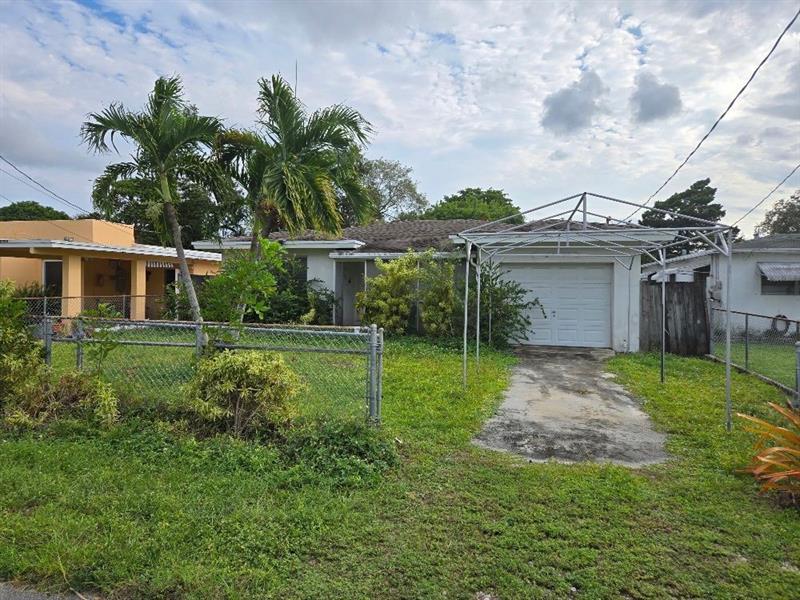 Details for 2702 Hayes St, Hollywood, FL 33020