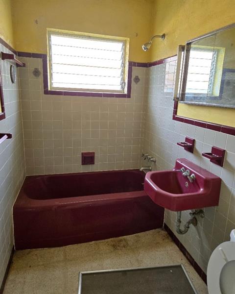 Image 16 of 24 For 2702 Hayes St