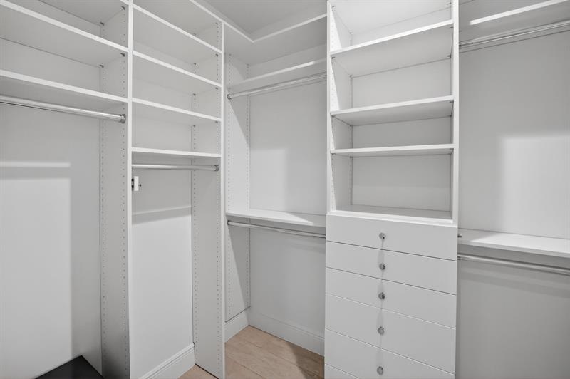 Image 54 of 100 For 30 Isle Of Venice Dr  403