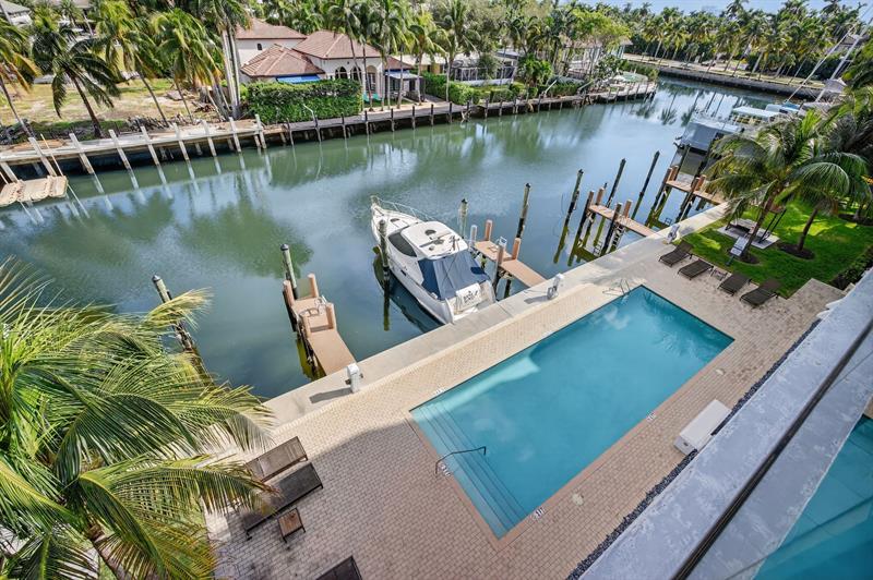 Image 58 of 100 For 30 Isle Of Venice Dr  403