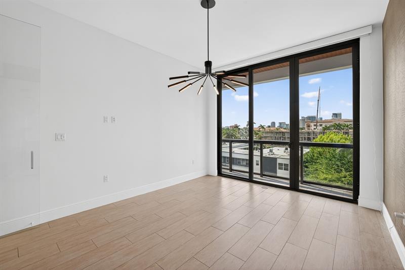 Image 63 of 100 For 30 Isle Of Venice Dr  403