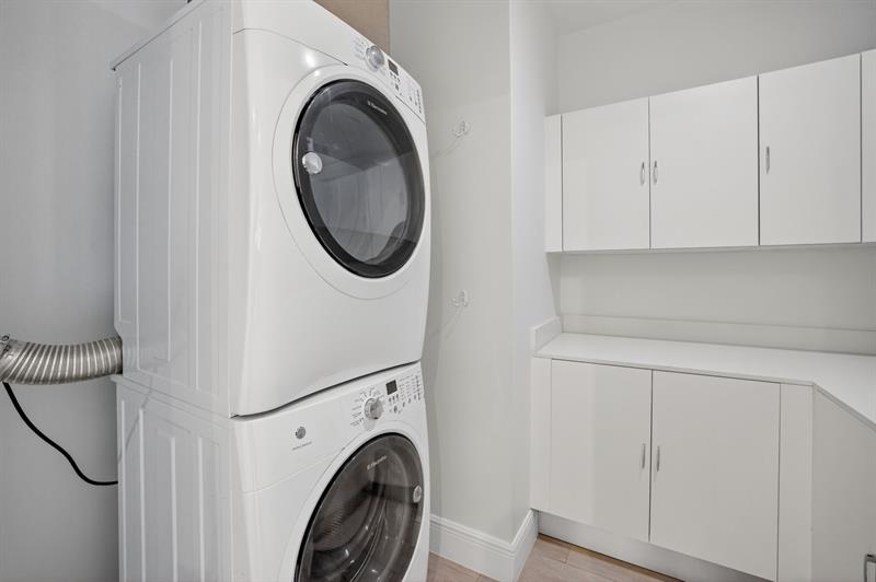 Image 80 of 100 For 30 Isle Of Venice Dr  403