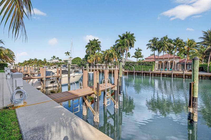 Image 91 of 100 For 30 Isle Of Venice Dr  403