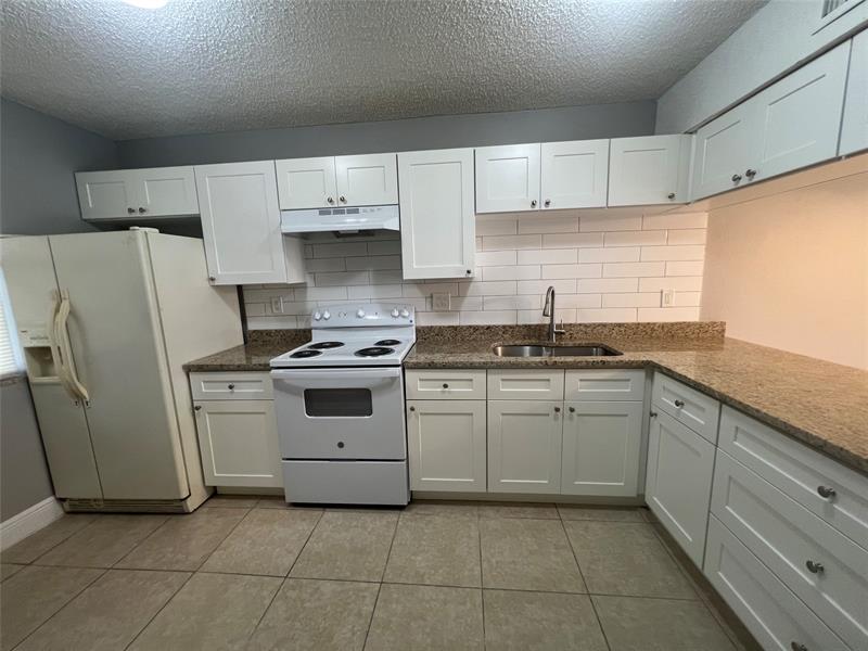 Image 12 of 24 For 179 3rd St  203