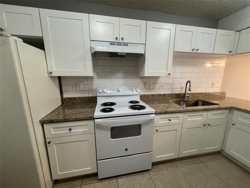 Image 14 of 24 For 179 3rd St  203