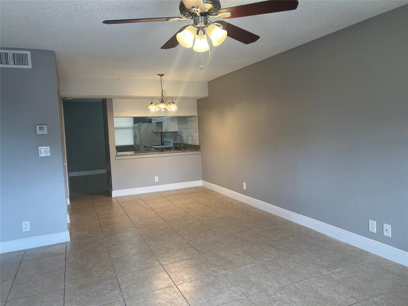 Image 4 of 24 For 179 3rd St  203