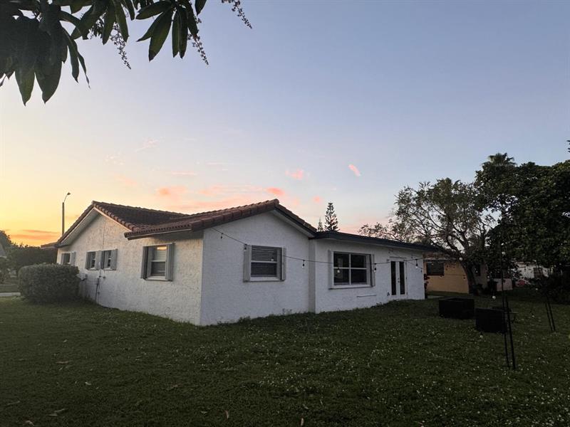 Image 10 of 10 For 7610 66th Ter