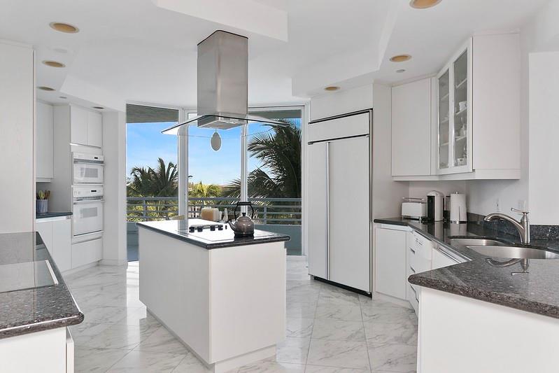 Image 24 of 72 For 1700 Ocean Blvd  6c