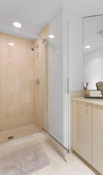 Image 33 of 72 For 1700 Ocean Blvd  6c