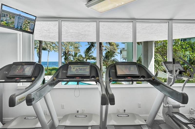 Image 42 of 72 For 1700 Ocean Blvd  6c