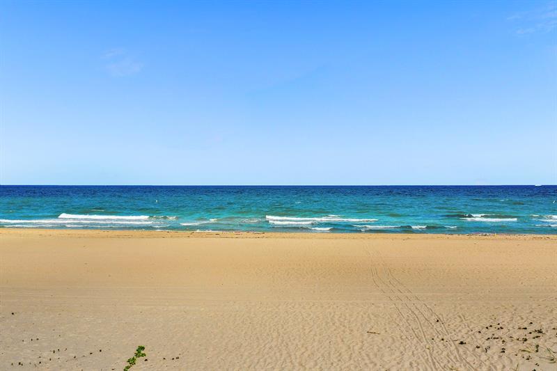 Image 56 of 72 For 1700 Ocean Blvd  6c