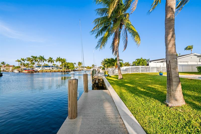 Image 36 of 57 For 751 7th Avenue