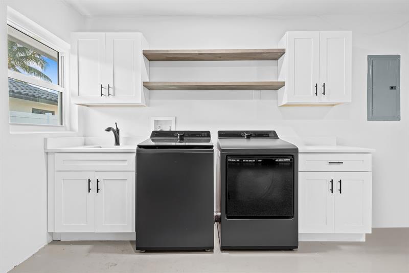 Image 50 of 57 For 751 7th Avenue