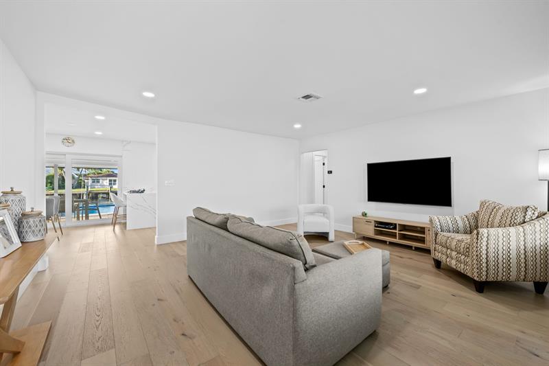 Image 53 of 57 For 751 7th Avenue