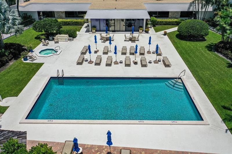 Image 4 of 14 For 3545 Ocean Blvd 107