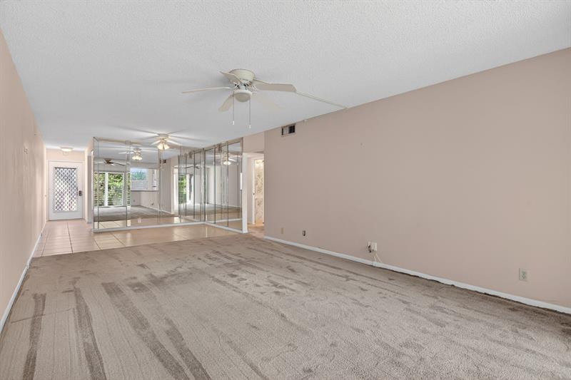 Image 15 of 63 For 2004 Granada Dr  C3