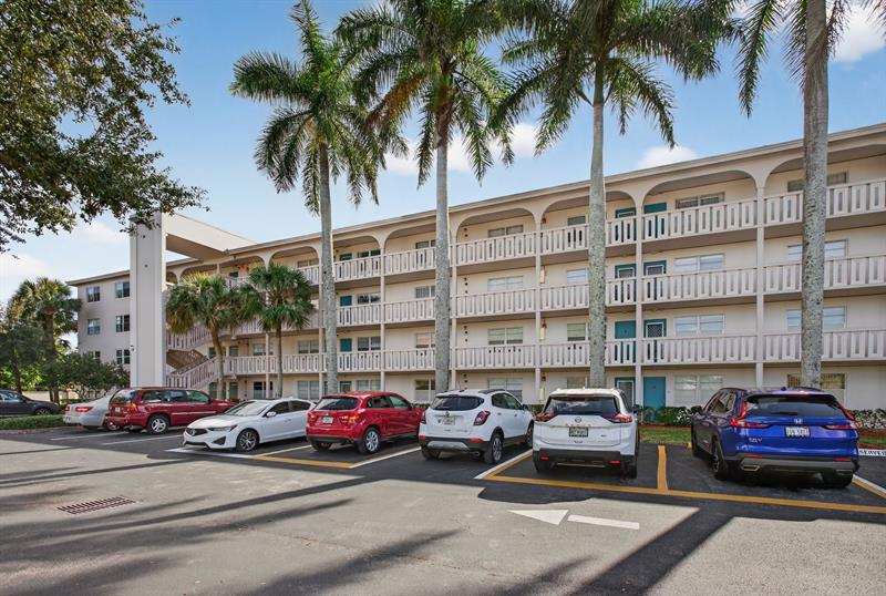 Image 29 of 63 For 2004 Granada Dr  C3