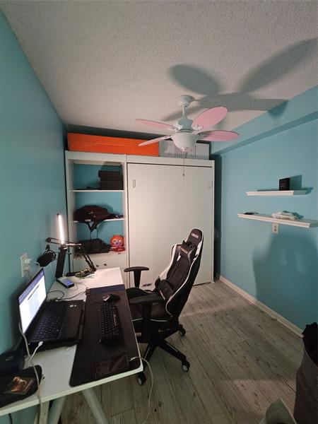 Image 25 of 27 For 6085 Balboa Cir  303