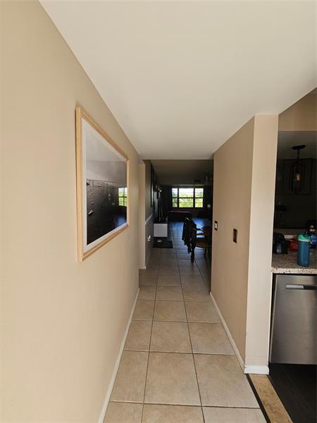 Image 3 of 27 For 6085 Balboa Cir  303