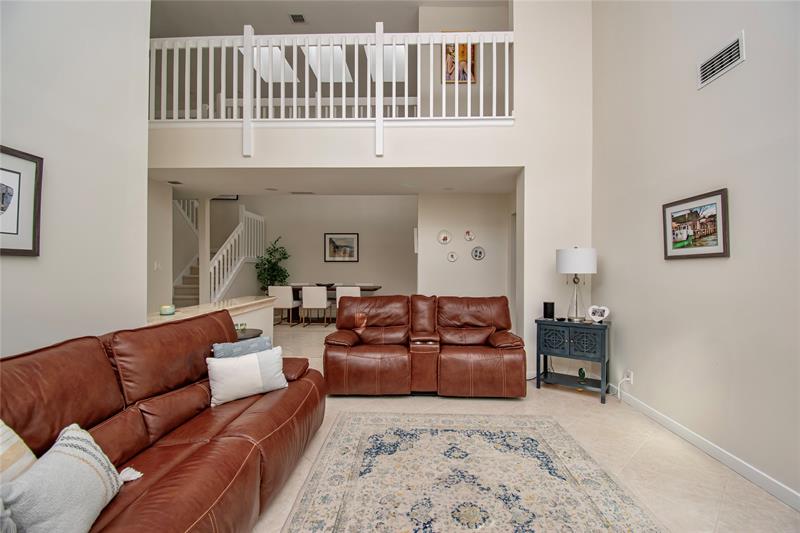 Image 14 of 55 For 21694 Town Place Dr