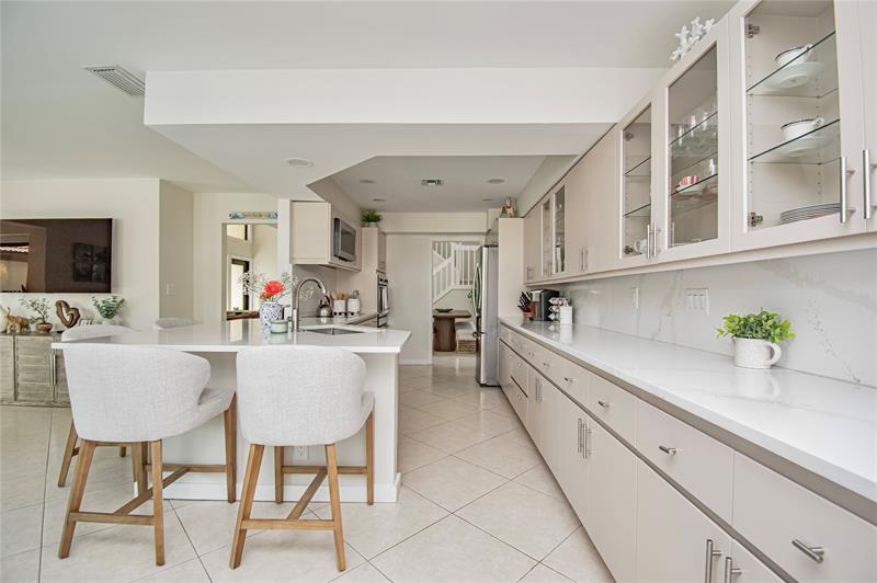 Image 23 of 55 For 21694 Town Place Dr