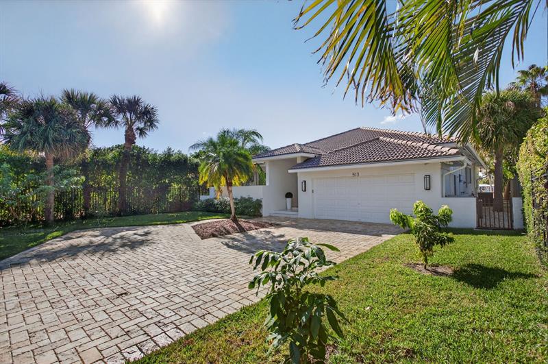 Details for 513 Riverside Dr, Pompano Beach, FL 33062