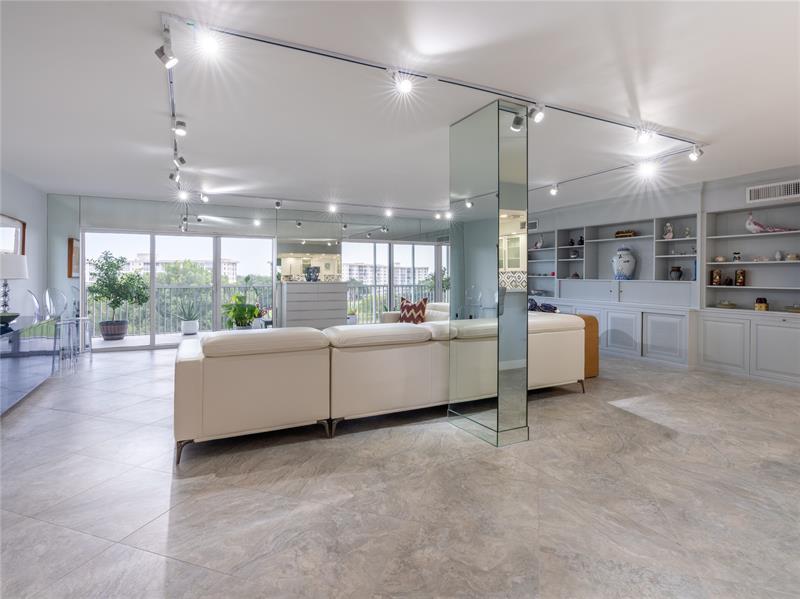 Image 11 of 41 For 2850 Palm Aire Dr  601