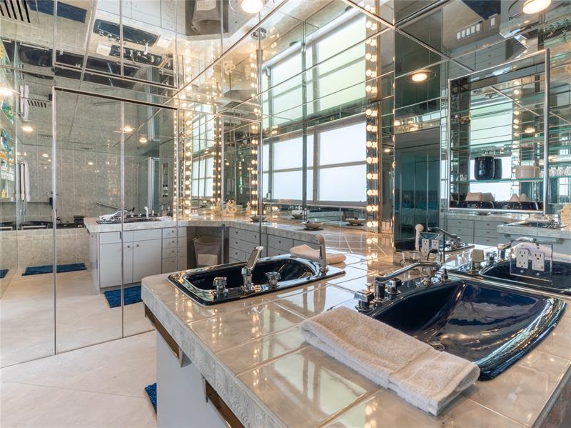 Image 25 of 41 For 2850 Palm Aire Dr  601