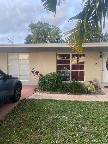 Image 3 of 8 For 5709 23rd St