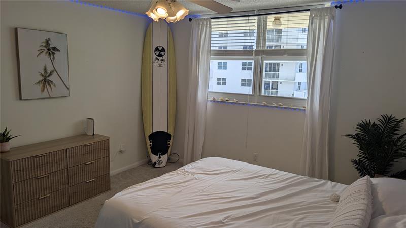 Image 18 of 35 For 1501 Ocean Dr  404