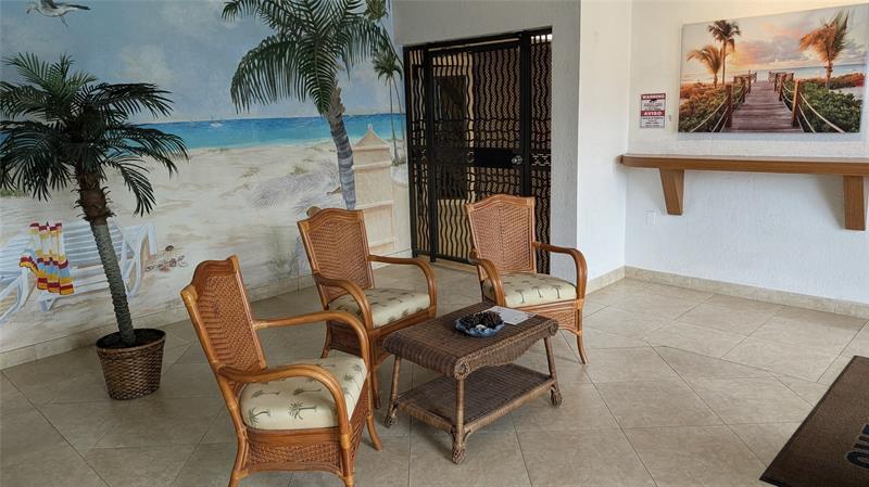 Image 26 of 35 For 1501 Ocean Dr  404