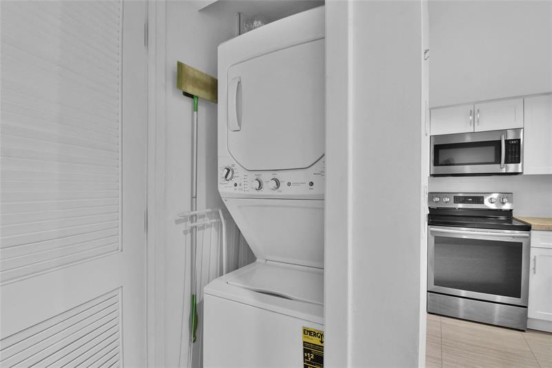 Image 22 of 32 For 4201 Ocean Dr 301