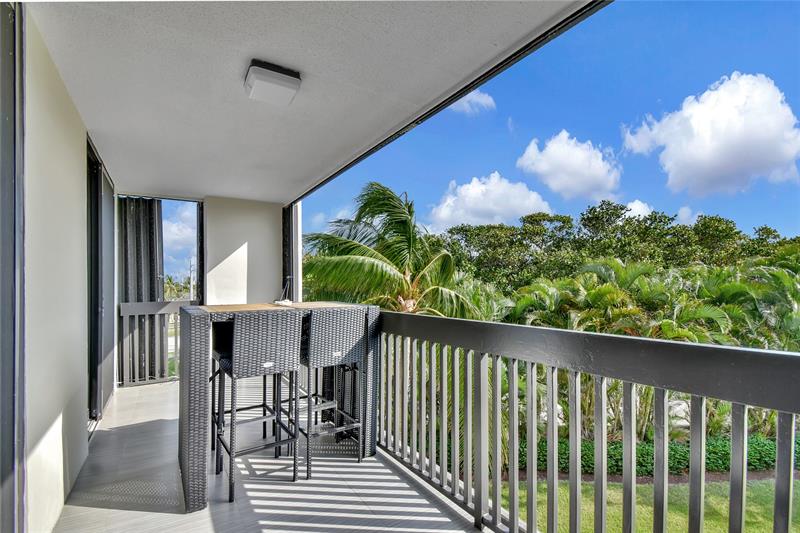 Image 26 of 32 For 4201 Ocean Dr 301