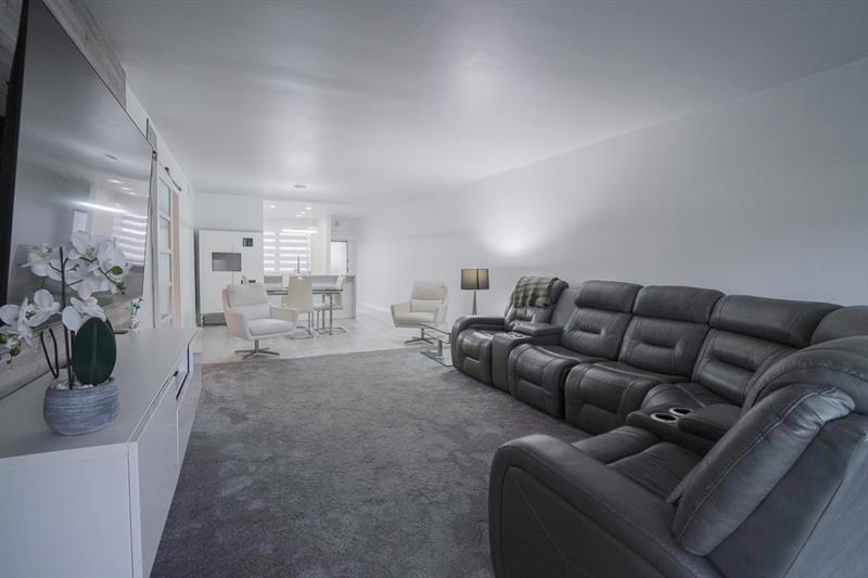 Image 10 of 71 For 3201 Portofino Pt  F1