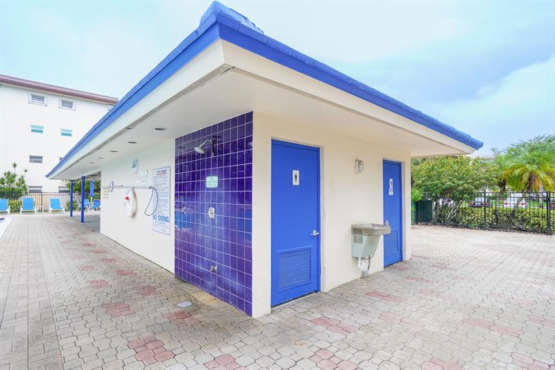 Image 39 of 71 For 3201 Portofino Pt  F1