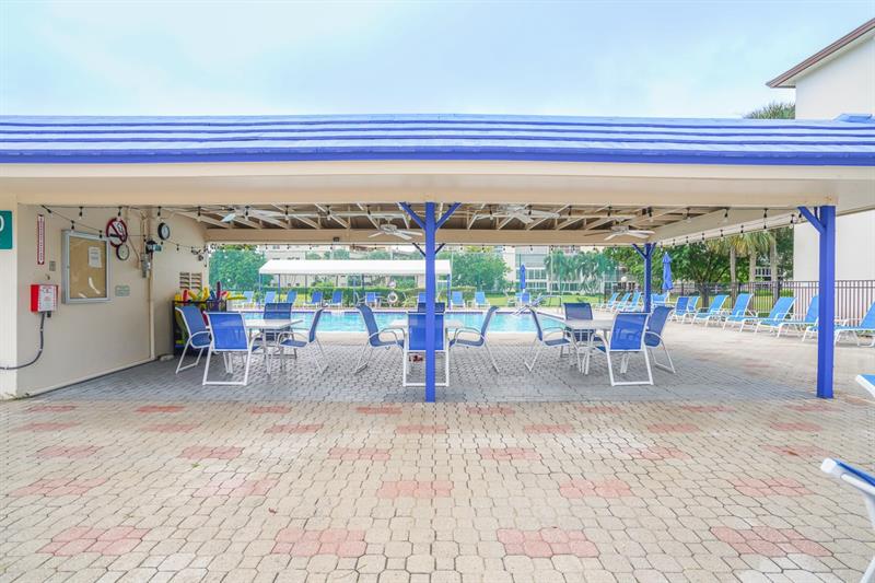 Image 40 of 71 For 3201 Portofino Pt  F1