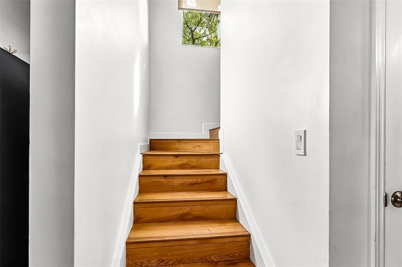 Image 13 of 30 For 787 91st Ter