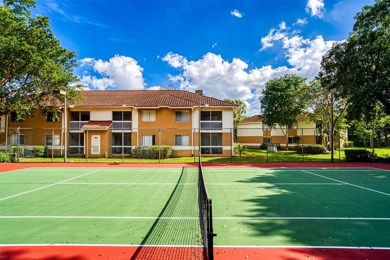 Image 30 of 30 For 787 91st Ter